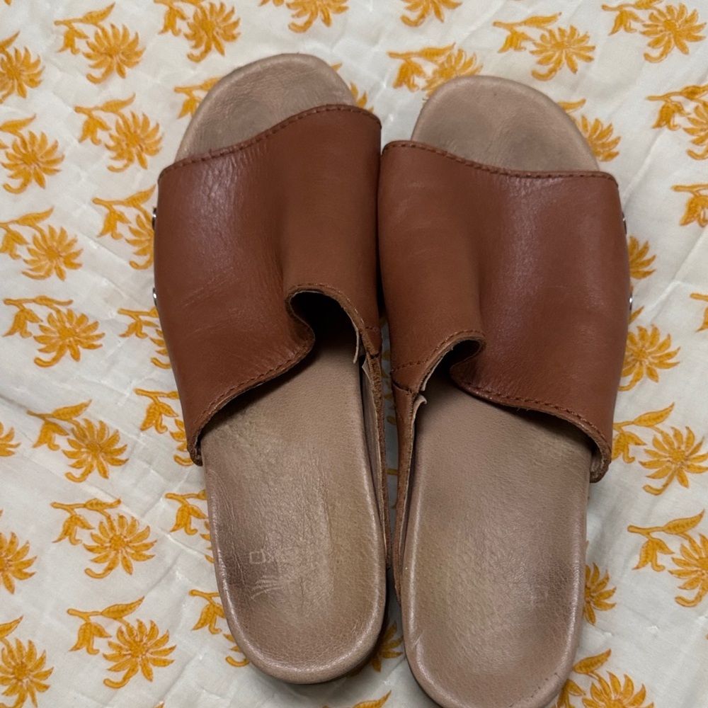 Dansko Brown Leather Slide / clog 39